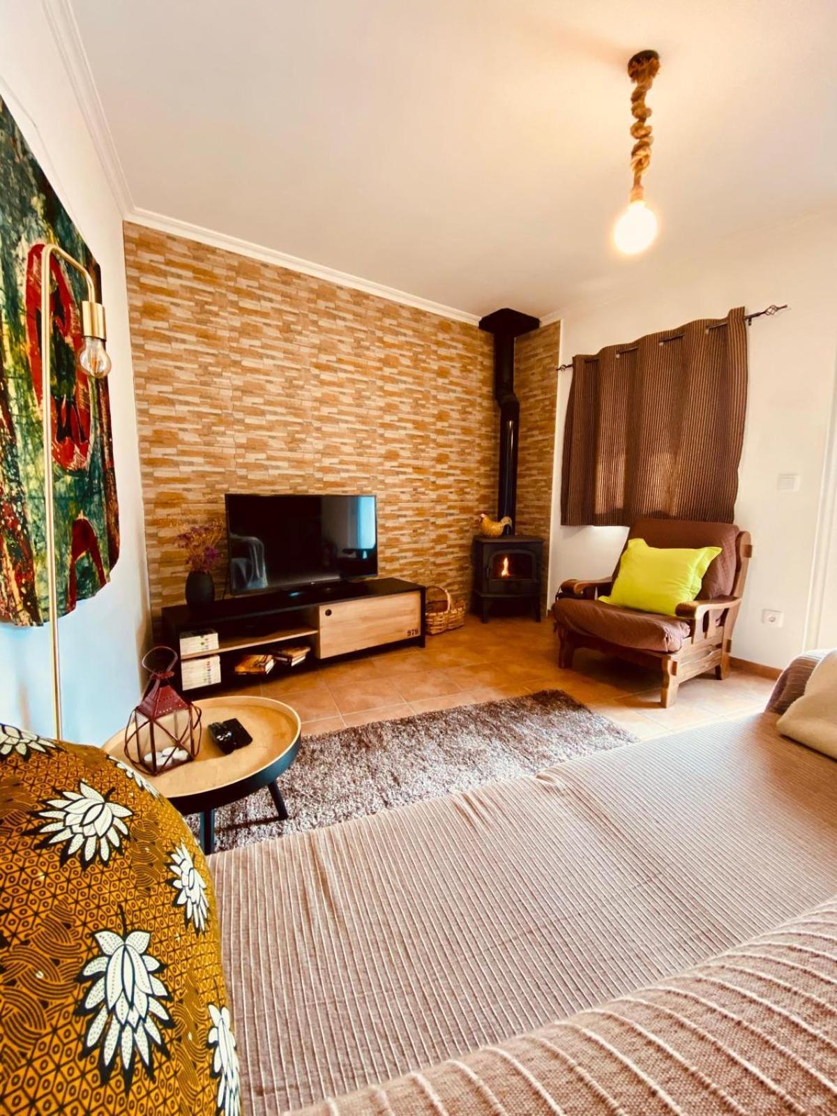 Pensjonat Casas Da Ribeira Seia Zewnętrze zdjęcie